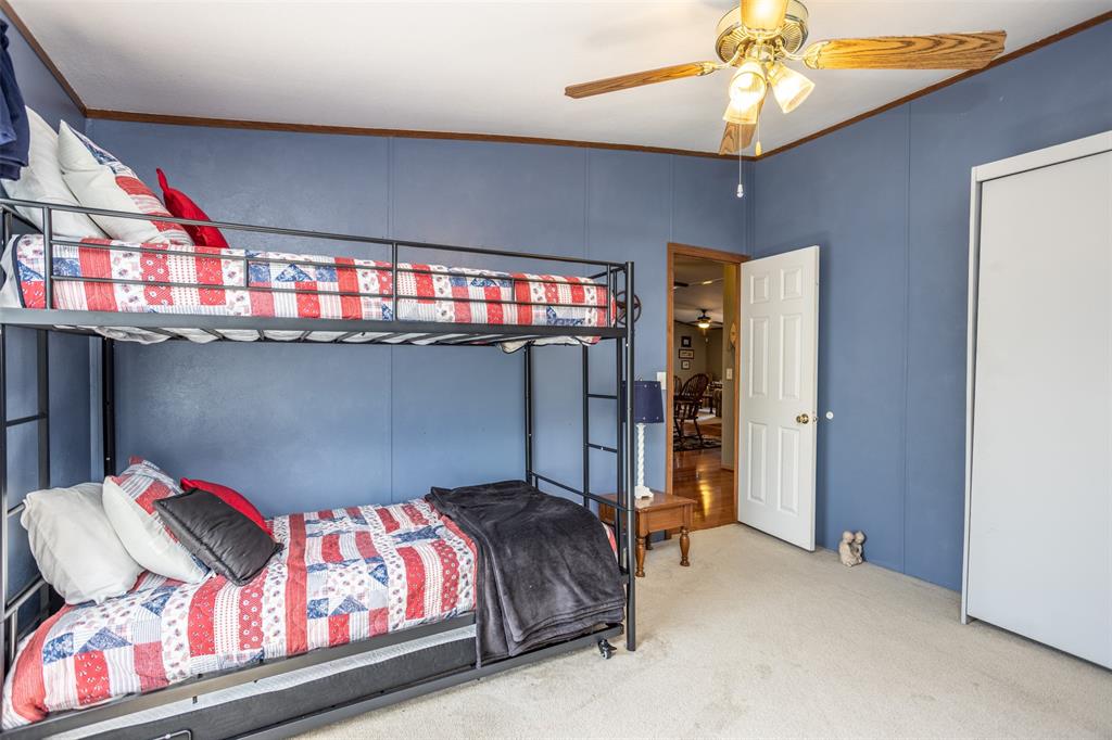 41 Thompson Road Gainesville, TX 76240 - Photo 21 of 40
