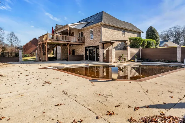 $850,000 | 1094 Paradise Drive, Greenbrier, TN 37073