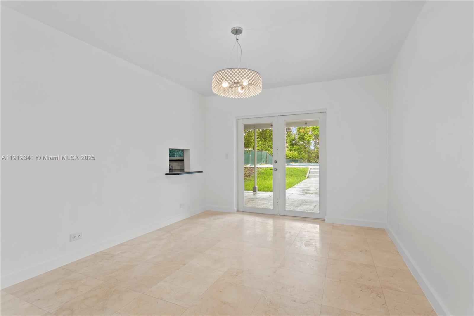 9940 Southwest 62nd Street Miami, FL 33173 - Photo 16 of 28 dinning