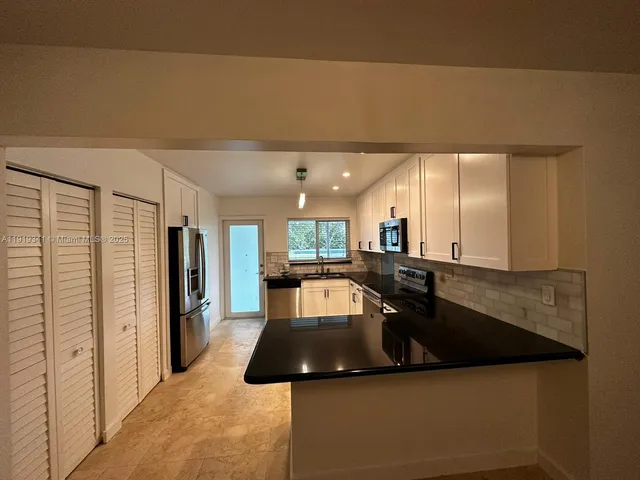 $2,050,000 | 9940 Southwest 62nd Street, Miami, FL 33173