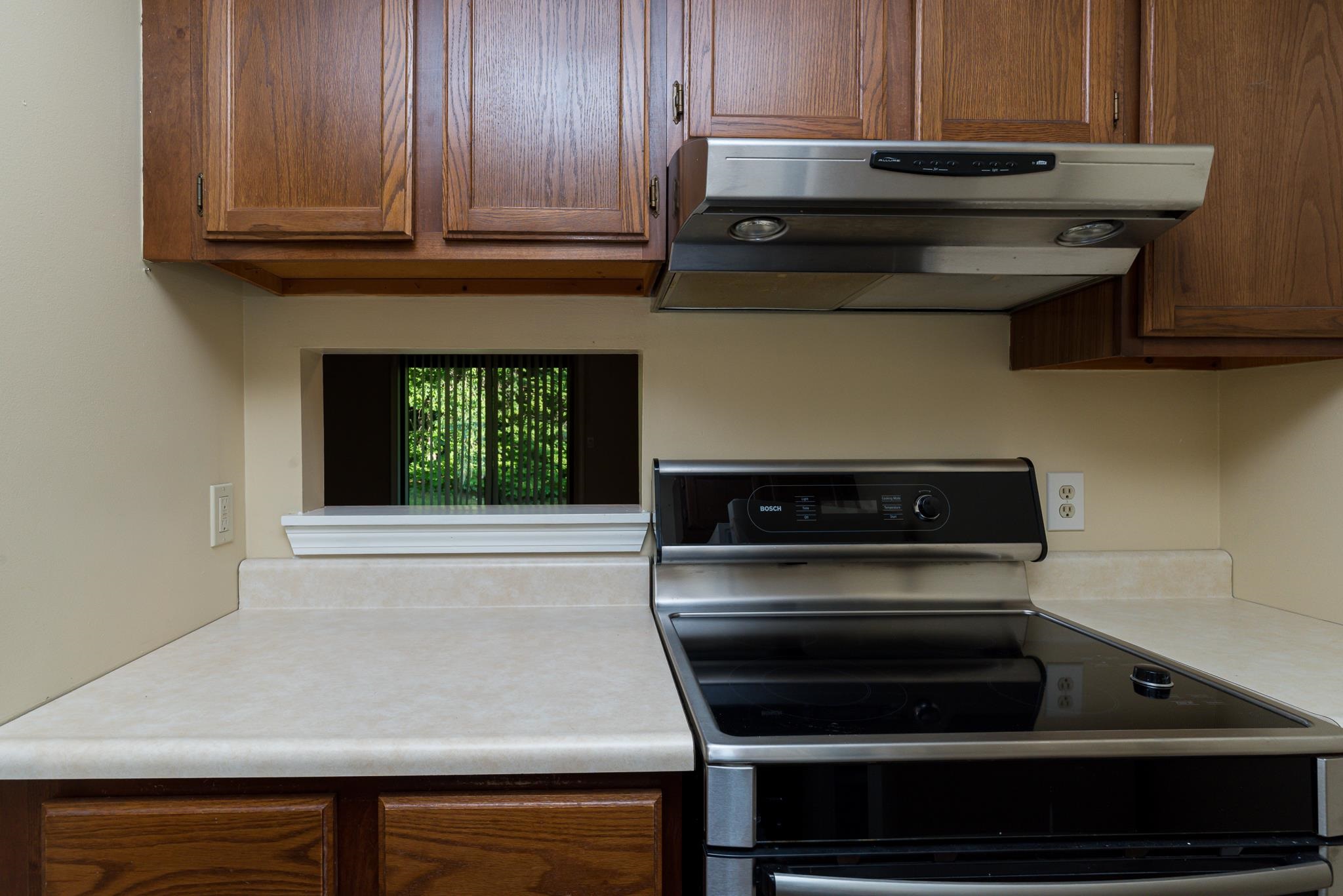 710 Main Street, Unit 26 Keene, NH 03431 - Photo 10 of 27 Gallery Image 10