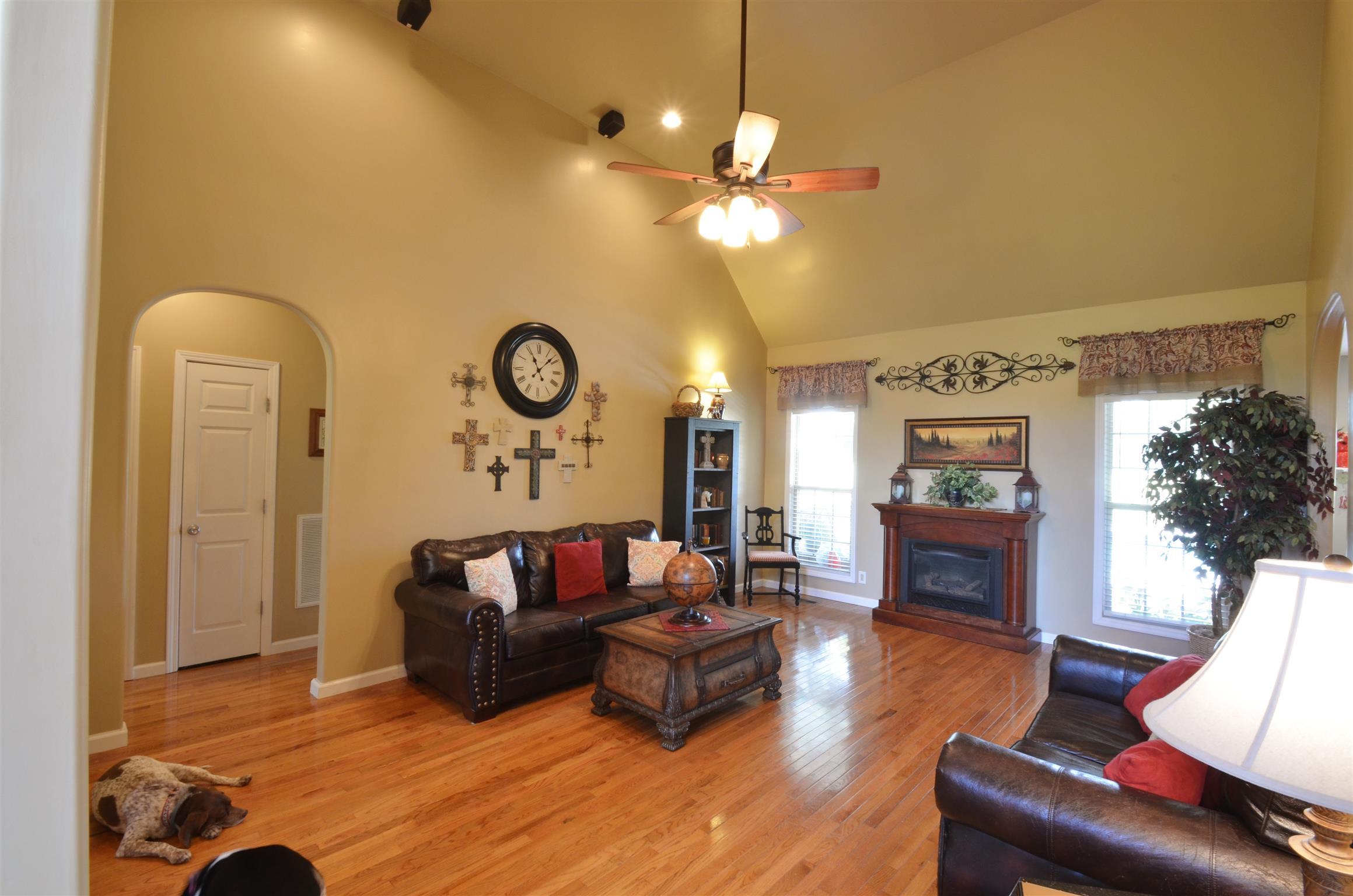 391 Vesta Road Lebanon, TN 37090 - Photo 4 of 24 a living room with furniture and wooden floor