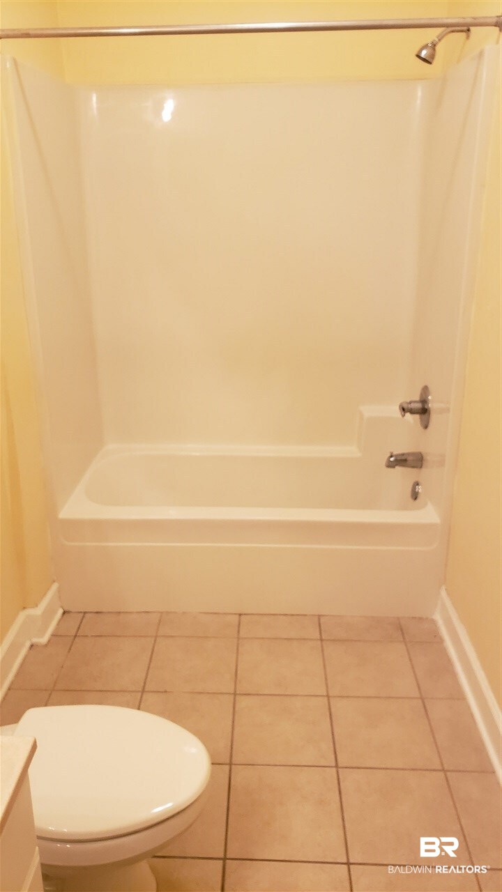 450 Park Avenue, Unit 809 Foley, AL 36535 - Photo 18 of 23