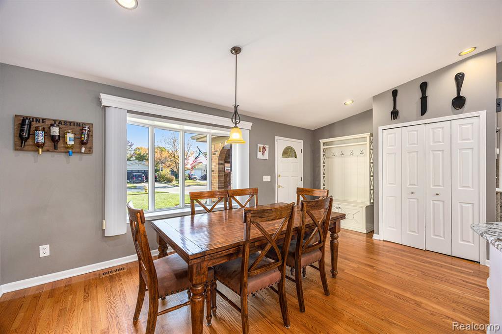 47751 Chrys Road Macomb, MI 48044 - Photo 10 of 33