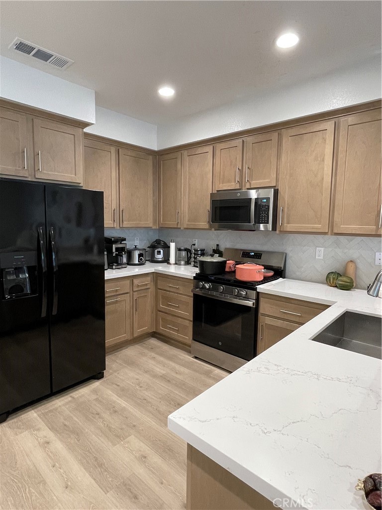 32367 Tannat Drive Temecula, CA 92591 - Photo 5 of 24