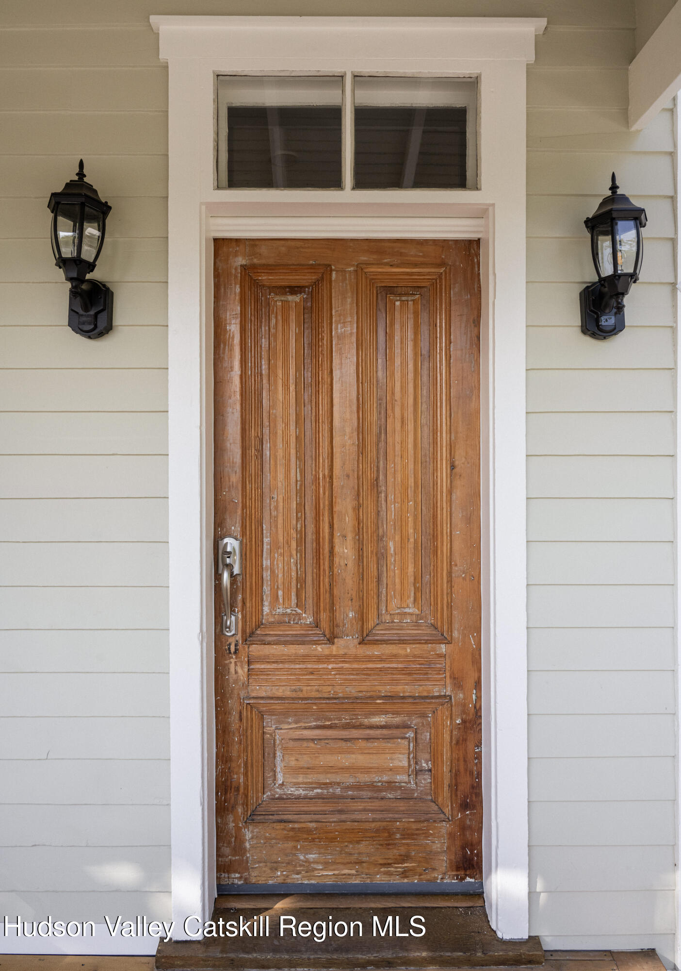 2859 Atlantic Avenue Hudson, NY 12534 - Photo 2 of 32 a view of door