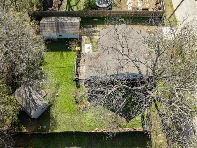 a partial view of building with yard