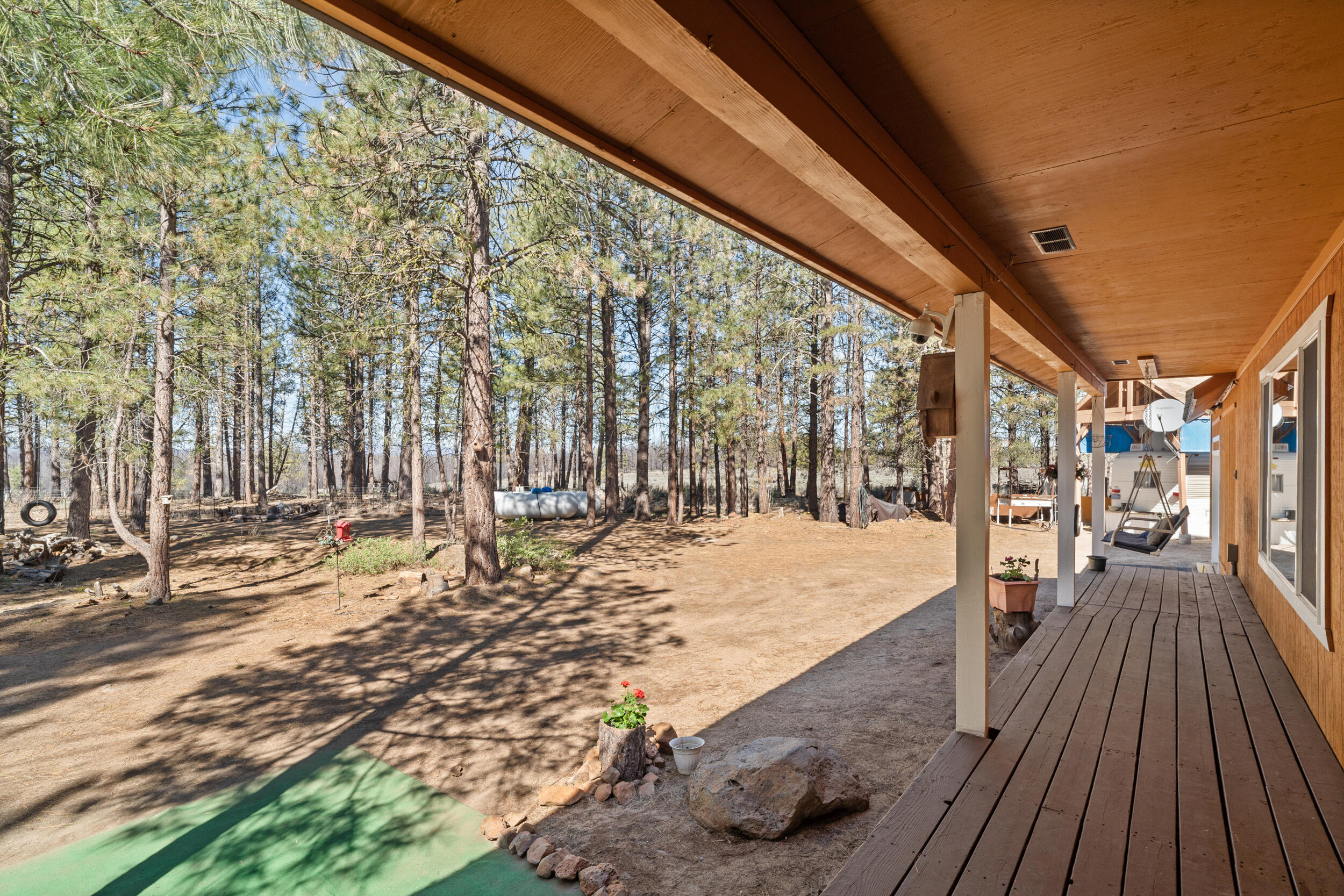 27 Blackpine Way Bly, OR 97622 - Photo 28 of 35 Wrap around Deck