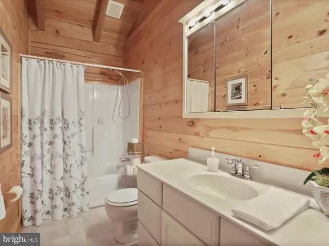 $750,000 | 378 Panhandle Road, Bentonville, VA 22610