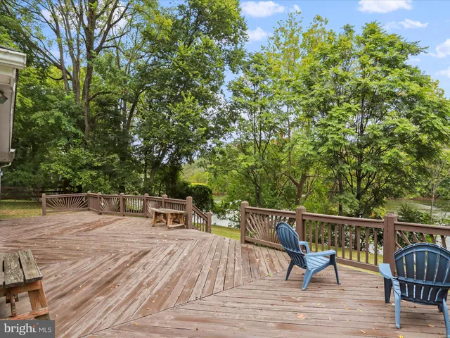 $750,000 | 378 Panhandle Road, Bentonville, VA 22610