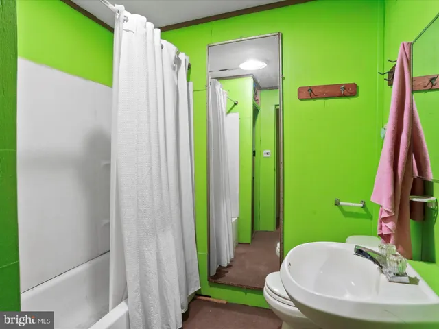 $750,000 | 378 Panhandle Road, Bentonville, VA 22610