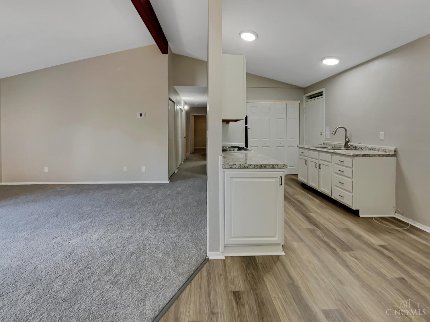 824 Cascade Road Forest Park, OH 45240 - Photo 8 of 20 Gallery Image 8