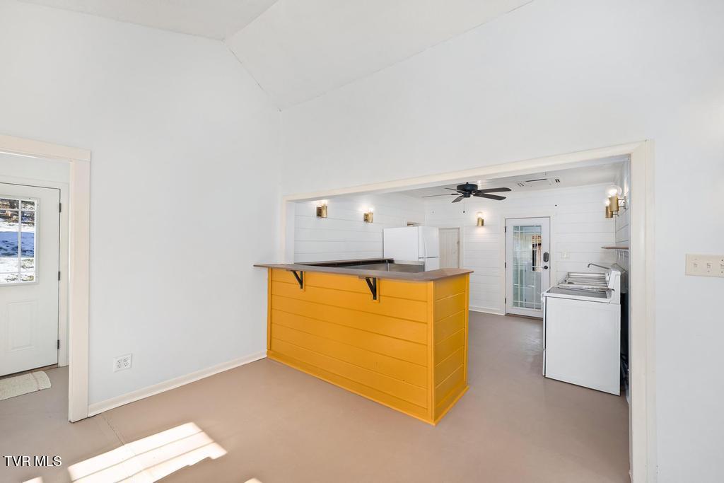 438 Toll Branch Road Johnson City, TN 37601 - Photo 13 of 114 438 Toll Branch Rd (99 of 114)