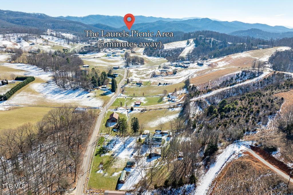 438 Toll Branch Road Johnson City, TN 37601 - Photo 21 of 114 438 Toll Branch Rd (9 of 114)