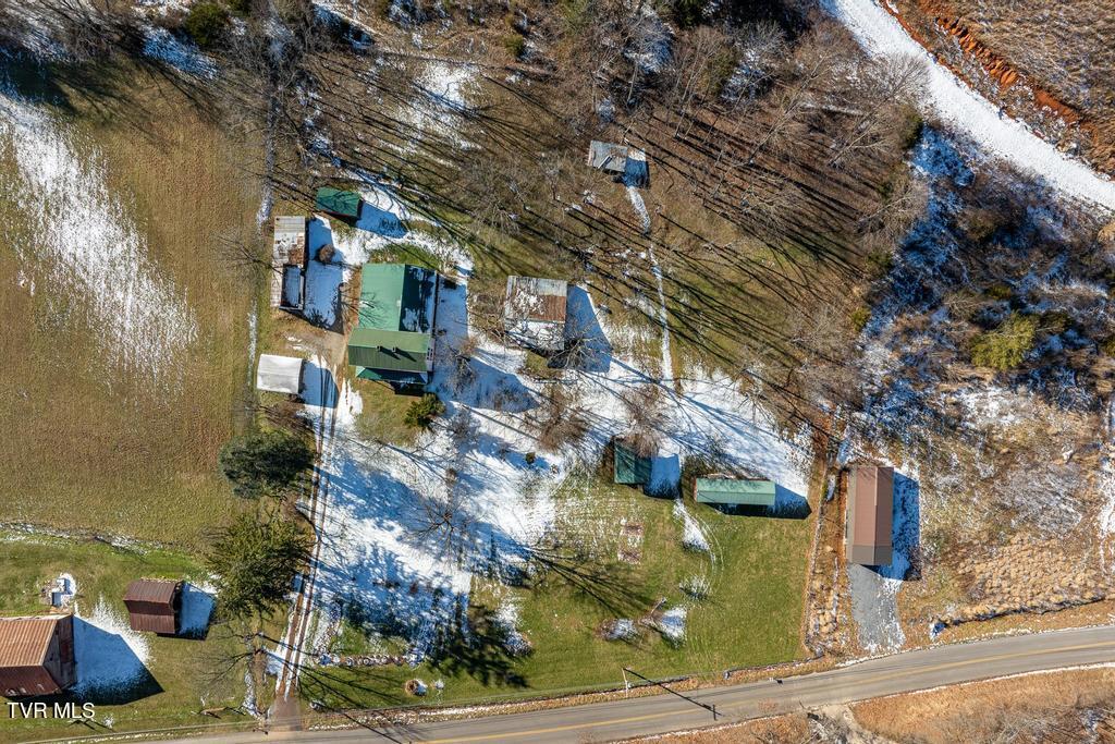 438 Toll Branch Road Johnson City, TN 37601 - Photo 6 of 114 438 Toll Branch Rd (2 of 114)