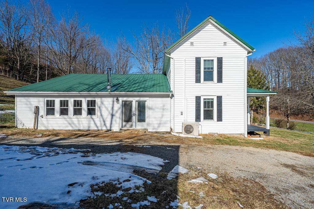 438 Toll Branch Road Johnson City, TN 37601 - Photo 63 of 114 438 Toll Branch Rd (53 of 114)