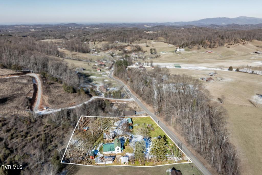 438 Toll Branch Road Johnson City, TN 37601 - Photo 8 of 114 438 Toll Branch Rd (5 of 114)