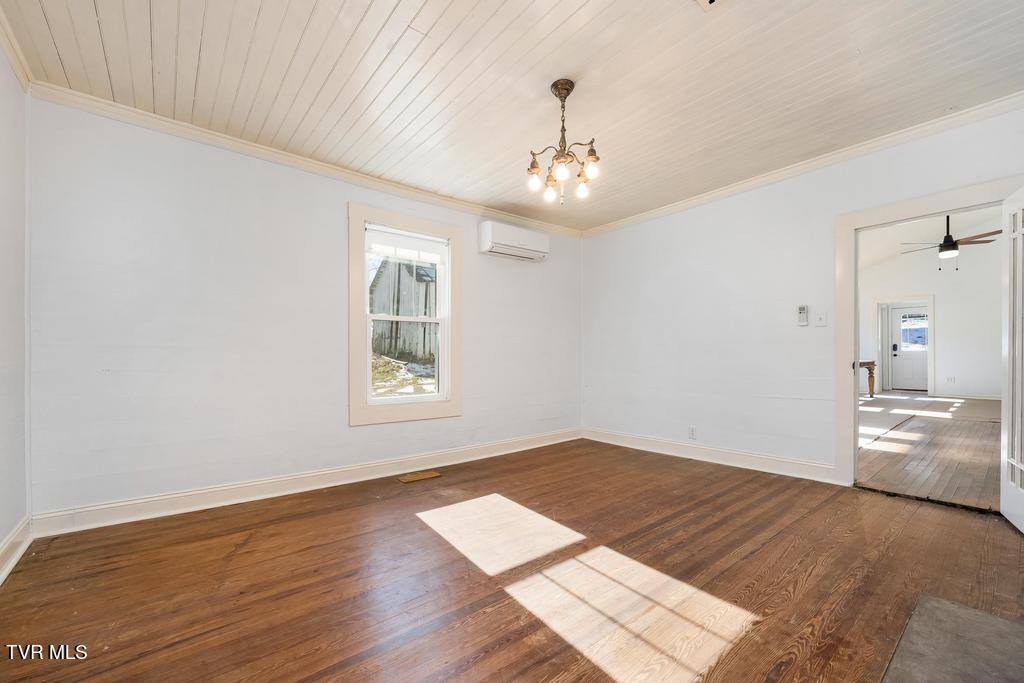 438 Toll Branch Road Johnson City, TN 37601 - Photo 98 of 114 438 Toll Branch Rd (88 of 114)