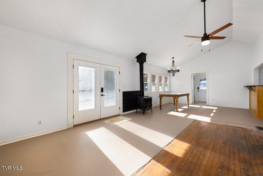 438 Toll Branch Road Johnson City, TN 37601 - Photo 10 of 114 438 Toll Branch Rd (91 of 114)