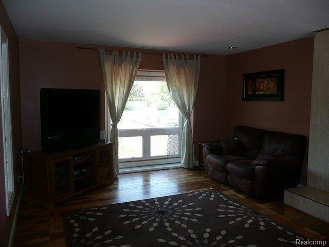 48430 Tilch Road Macomb, MI 48044 - Photo 10 of 19 P1050373 (Copy).JPG