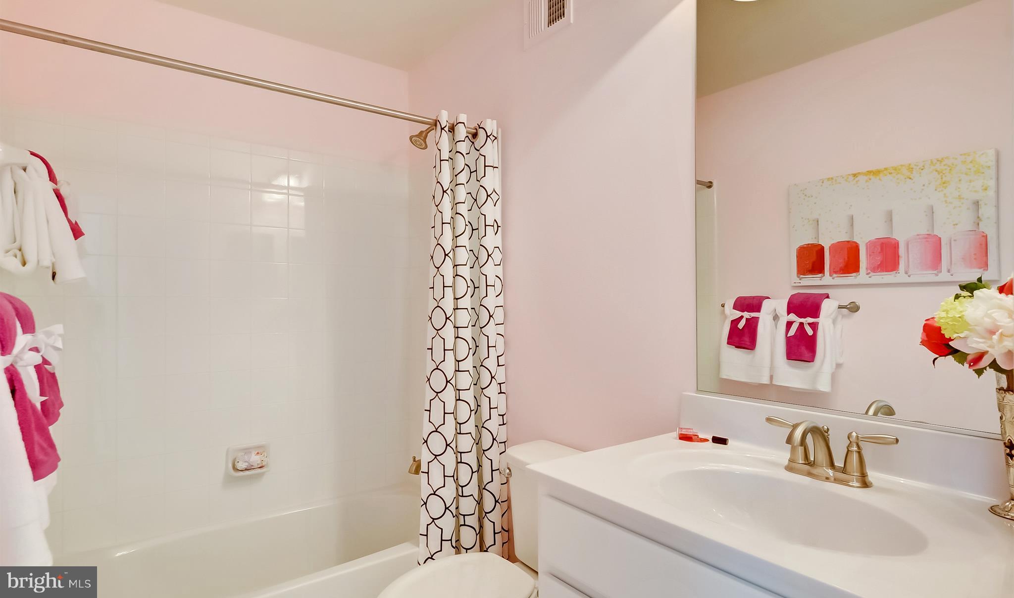 15825 Aerial View Road Woodbridge, VA 22193 - Photo 14 of 17 SAMPLE PHOTO - Bath