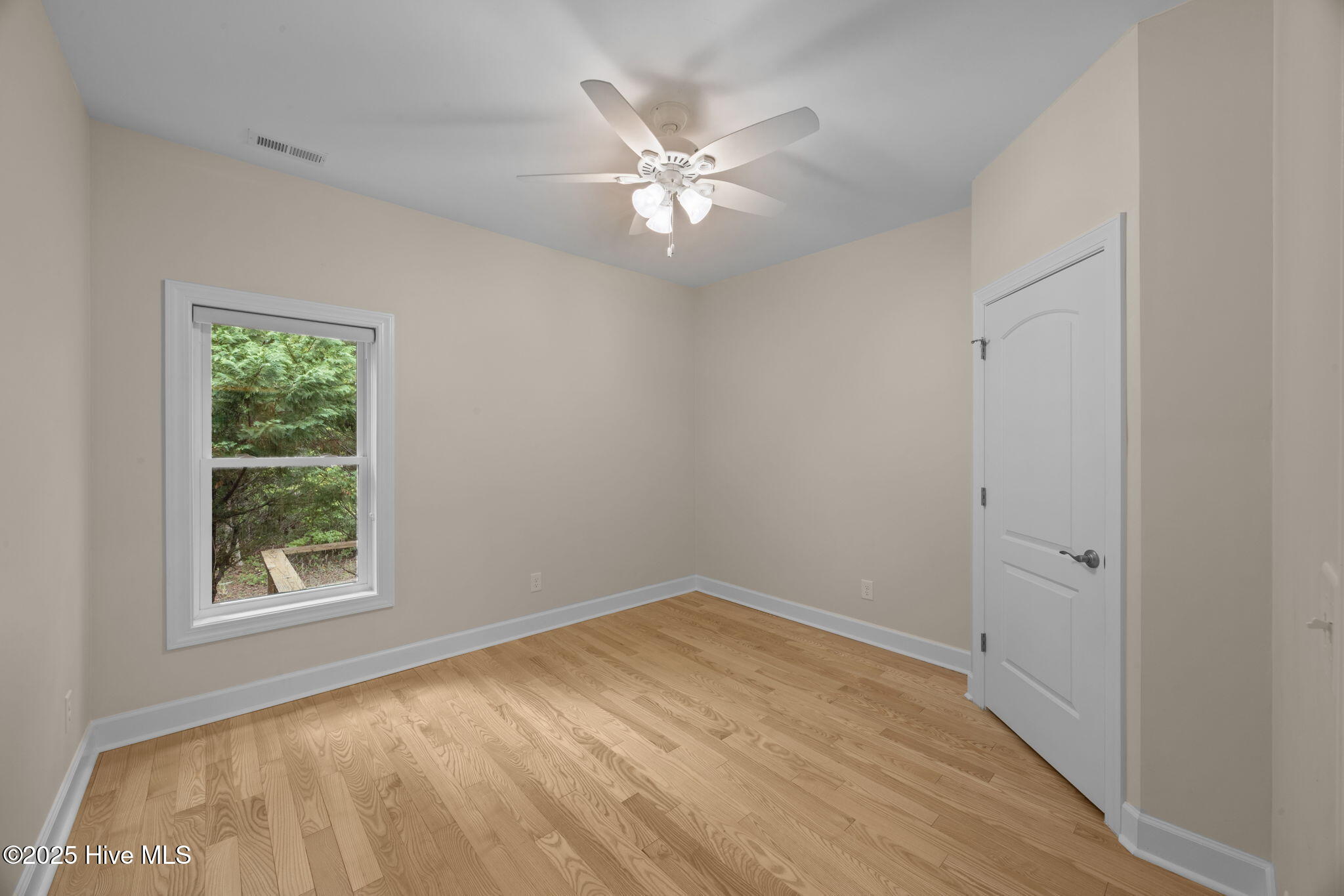 402 Whittaker Point Road Oriental, NC 28571 - Photo 37 of 61 Bedroom 2