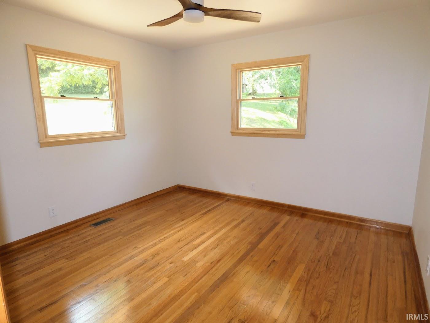 1208 Woods Ferry Road Bedford, IN 47421 - Photo 9 of 22 Gallery Image 9