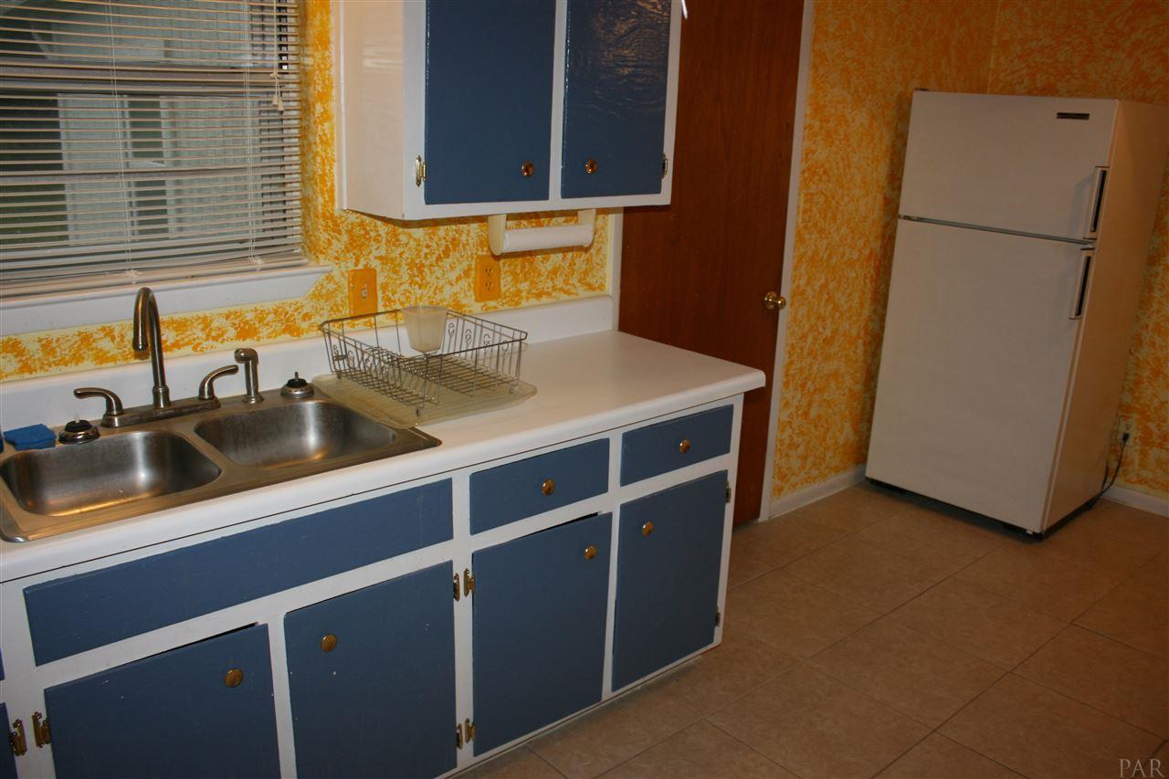 5251 Spring Street Pace, FL 32571 - Photo 21 of 42 Gallery Image 21