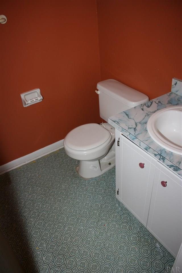 5251 Spring Street Pace, FL 32571 - Photo 34 of 42 Gallery Image 34