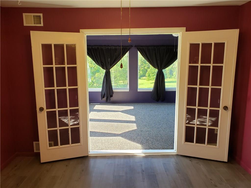 283 Gringo Independence Road Aliquippa, PA 15001 - Photo 20 of 25 Gallery Image 20
