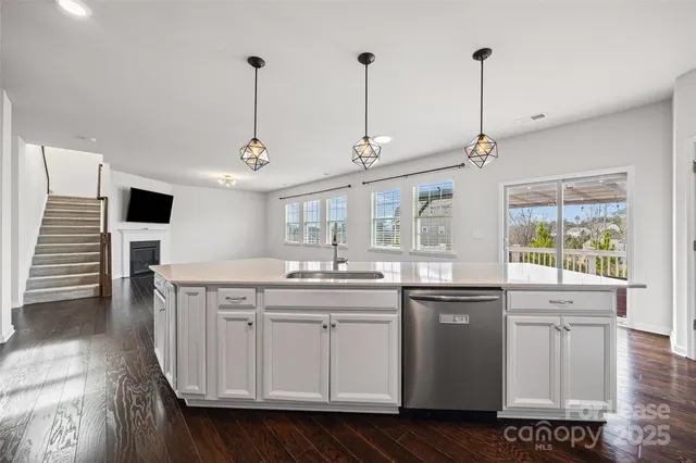 $3,000 | 17124 Harbor Road, Charlotte, NC 28278