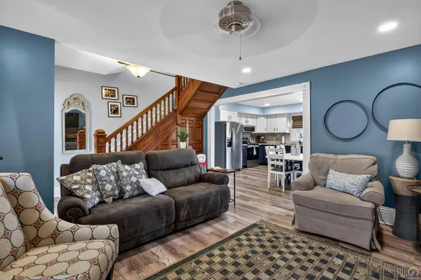 $354,500 | 909 Washington Avenue, Holton, KS 66436