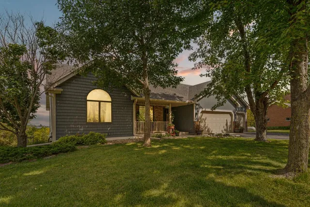 $574,900 | 412 Singing Hills Drive, Lonsdale, MN 55046