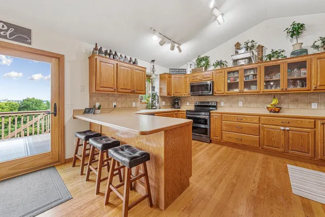 $574,900 | 412 Singing Hills Drive, Lonsdale, MN 55046