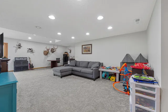 $574,900 | 412 Singing Hills Drive, Lonsdale, MN 55046