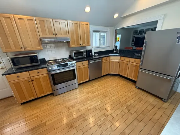 $3,000 | 21 French Avenue, Unit 2, Wayland, MA 01778