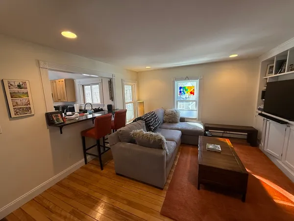 $3,000 | 21 French Avenue, Unit 2, Wayland, MA 01778