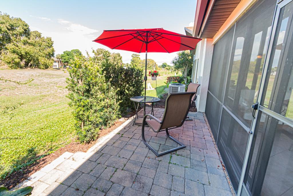 187 Round Key Circle, Unit D3 Naples, FL 34112 - Photo 40 of 50 Gallery Image 40
