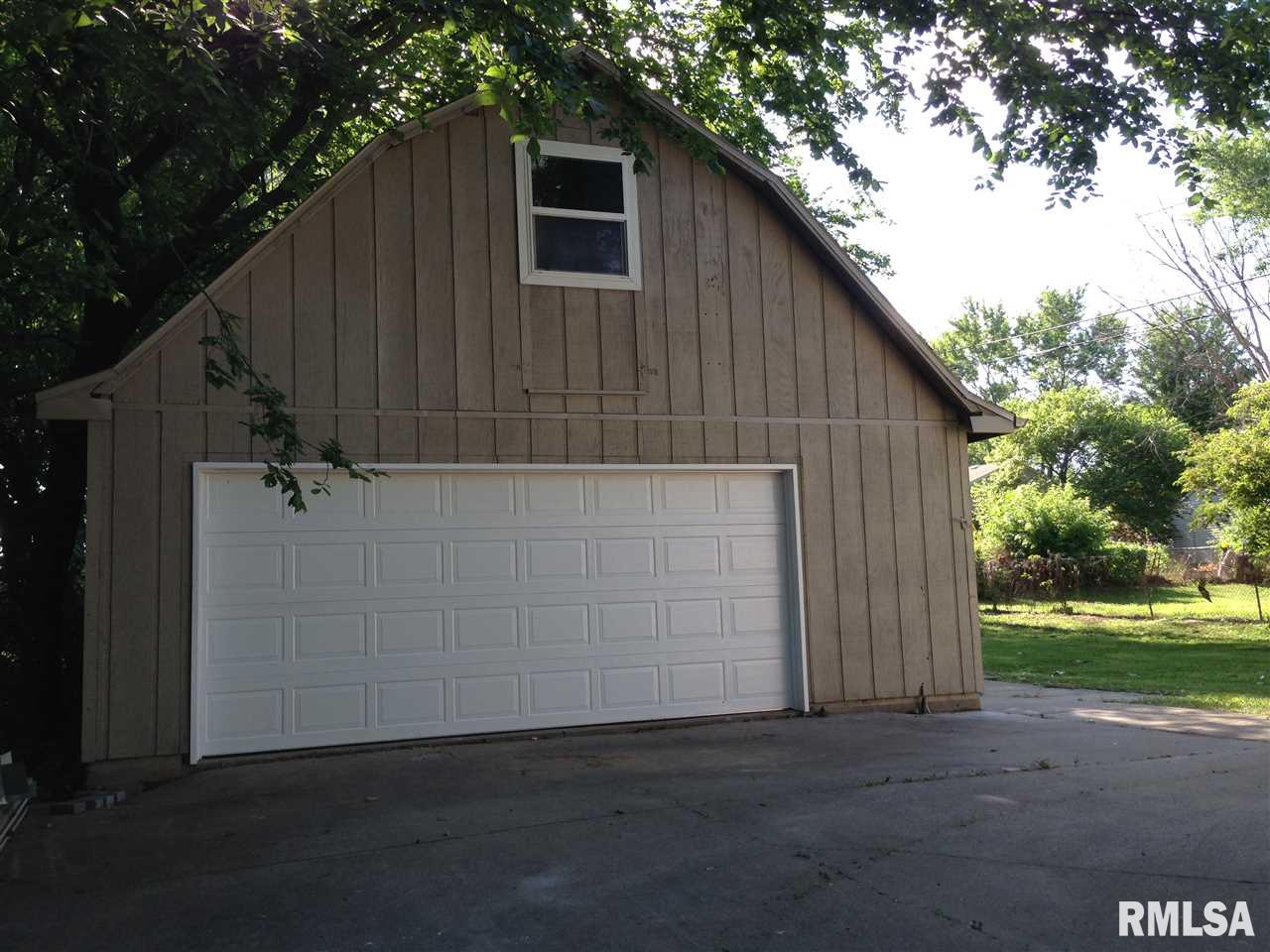 227 Briargate Road Washington, IL 61571 - Photo 6 of 7 Gallery Image 6