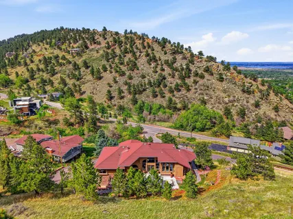 an aerial view of multiple house