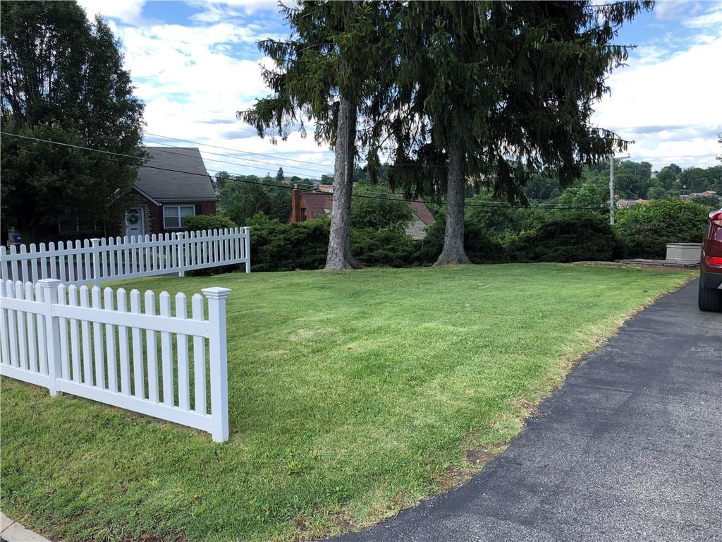 3601 Oakleaf Road Pittsburgh, PA 15227 - Photo 3 of 25 Gallery Image 3