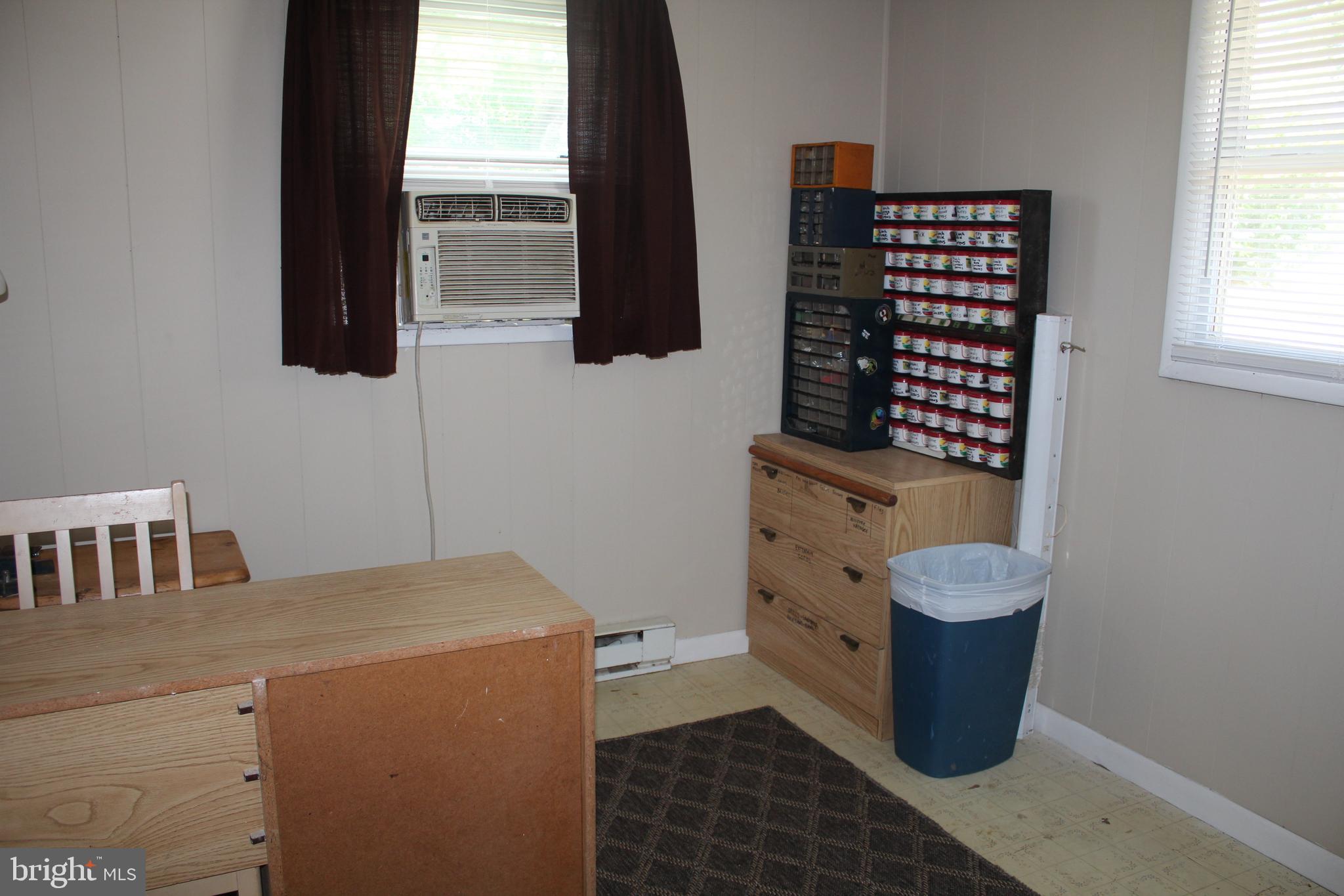 12439 West Torquay Road Ocean City, MD 21842 - Photo 15 of 24 Office space, off of rear bedroom