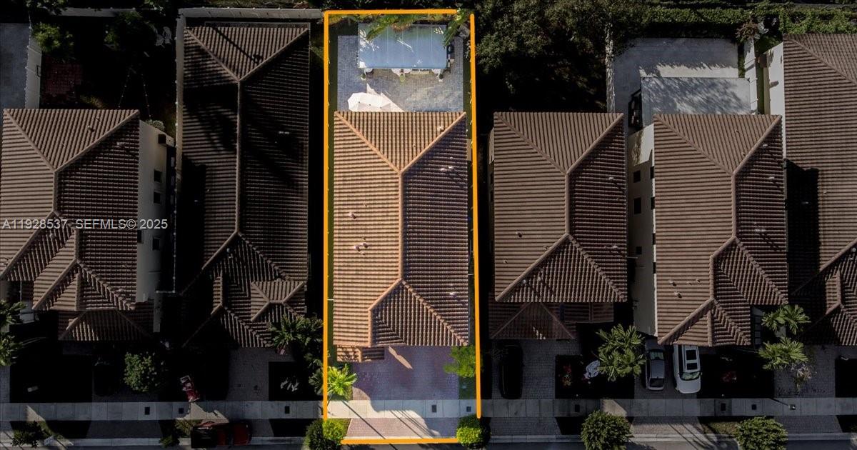 3522 West 86th Terrace Hialeah, FL 33018 - Photo 4 of 35