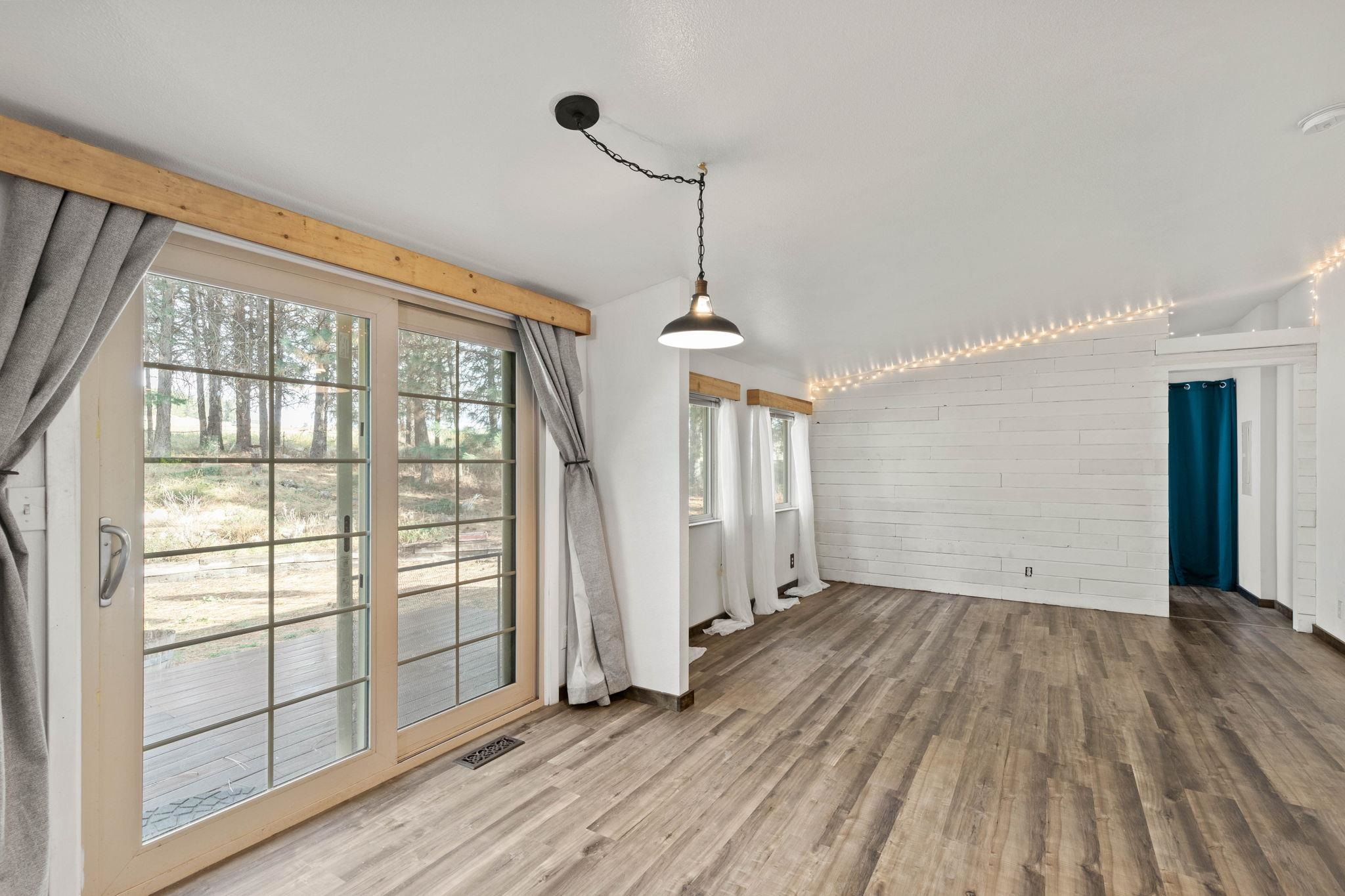 42204 North Darknell Road Elk, WA 99009 - Photo 11 of 41