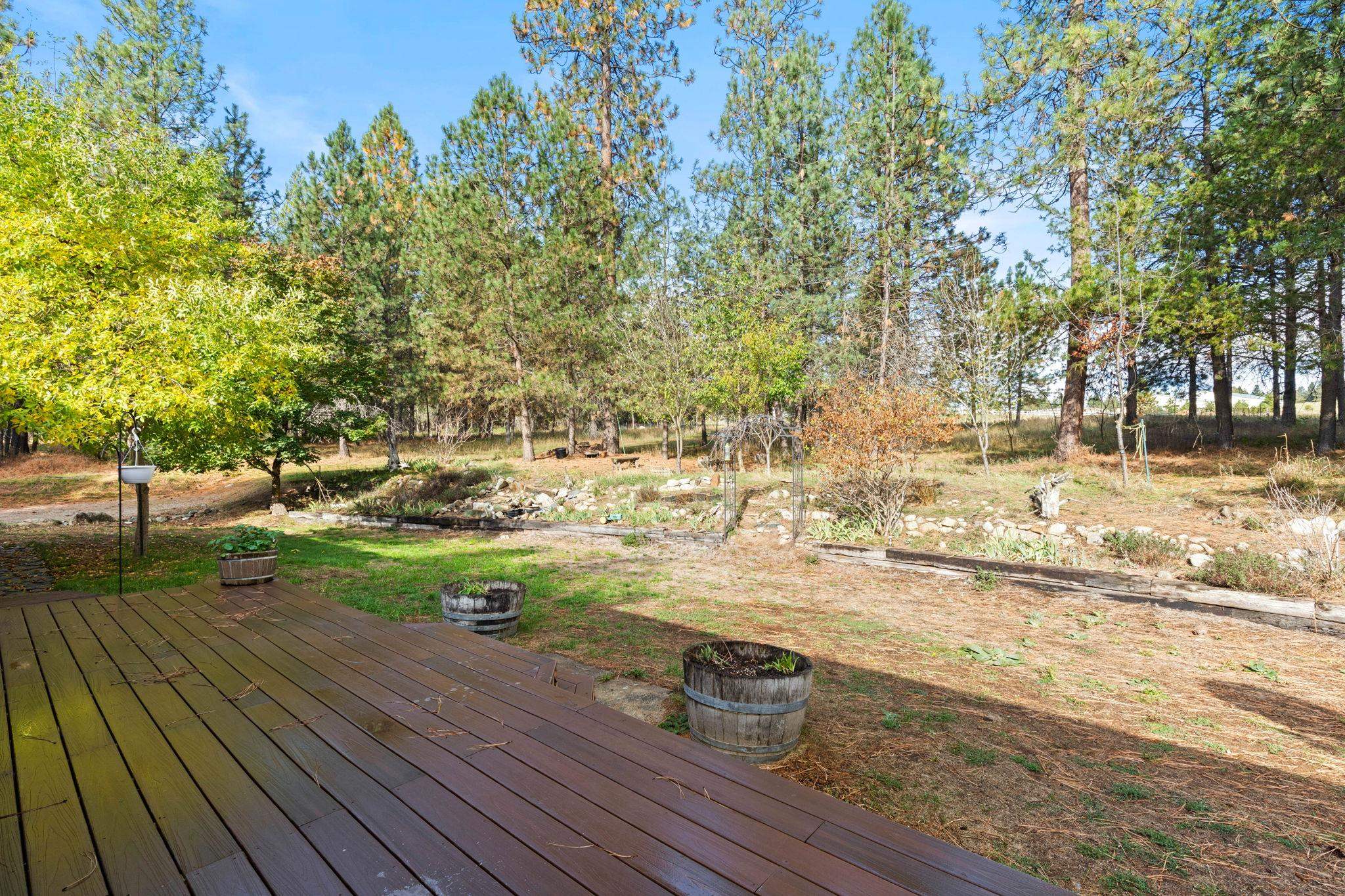 42204 North Darknell Road Elk, WA 99009 - Photo 23 of 41