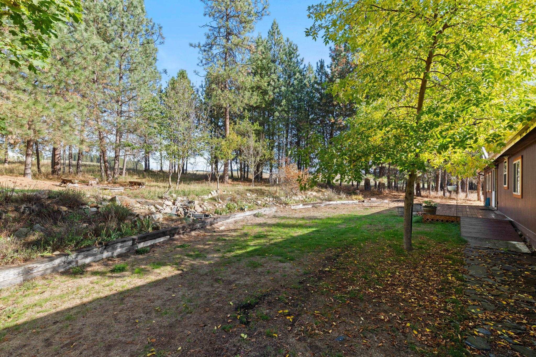 42204 North Darknell Road Elk, WA 99009 - Photo 24 of 41