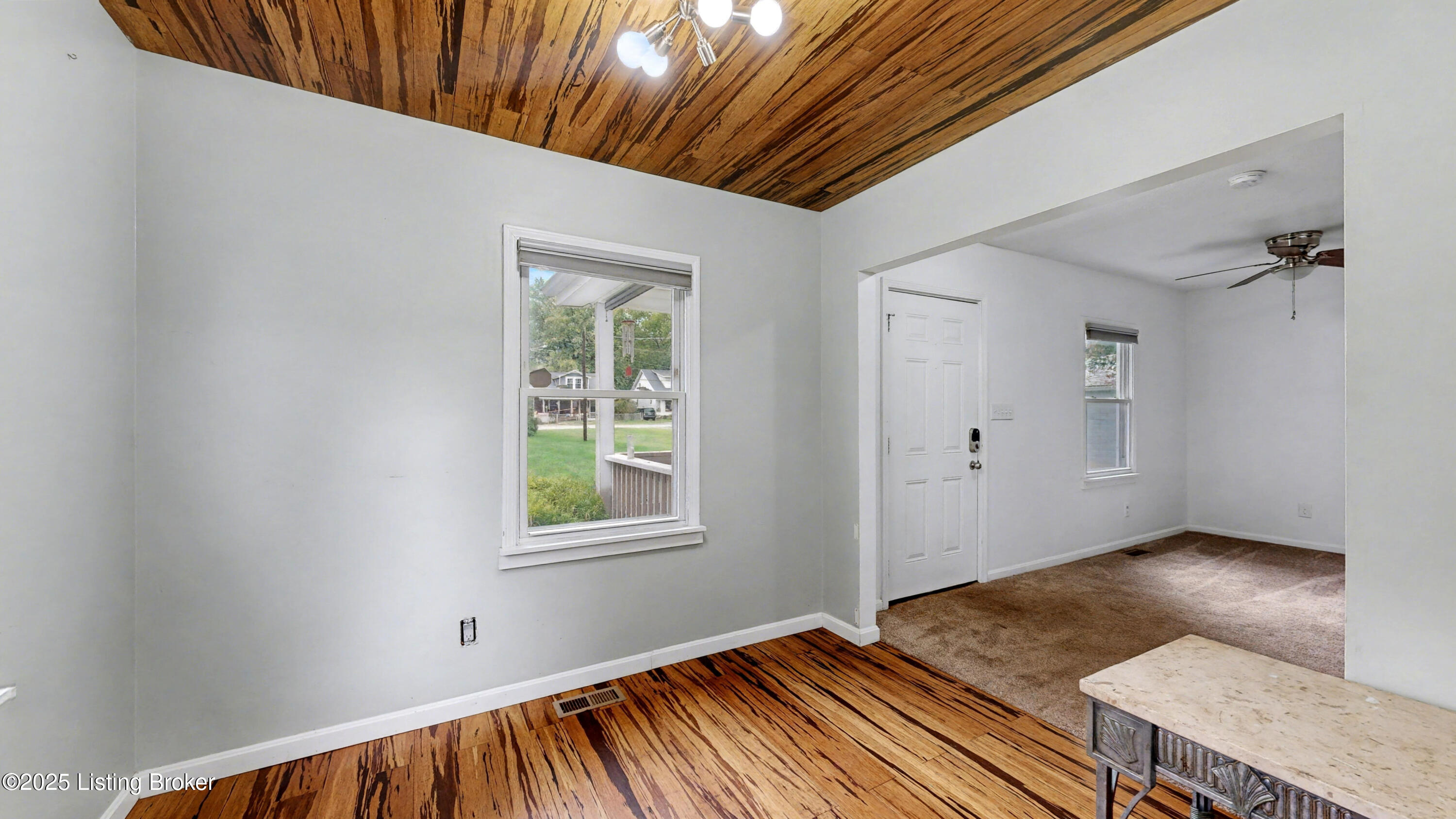 621 Country Club Road Louisville, KY 40206 - Photo 7 of 25 621 Country Club Road-11