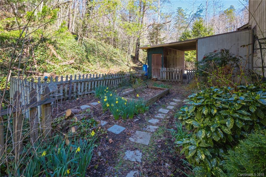 742 Calhoun Trail Rutherfordton, NC 28139 - Photo 17 of 36 Gallery Image 17