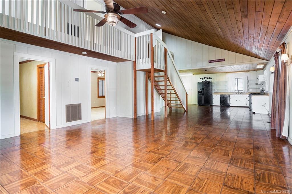 742 Calhoun Trail Rutherfordton, NC 28139 - Photo 7 of 36 Gallery Image 7