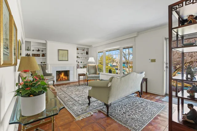 $234,000 | 201 Ellis Avenue, Normal, IL 61761